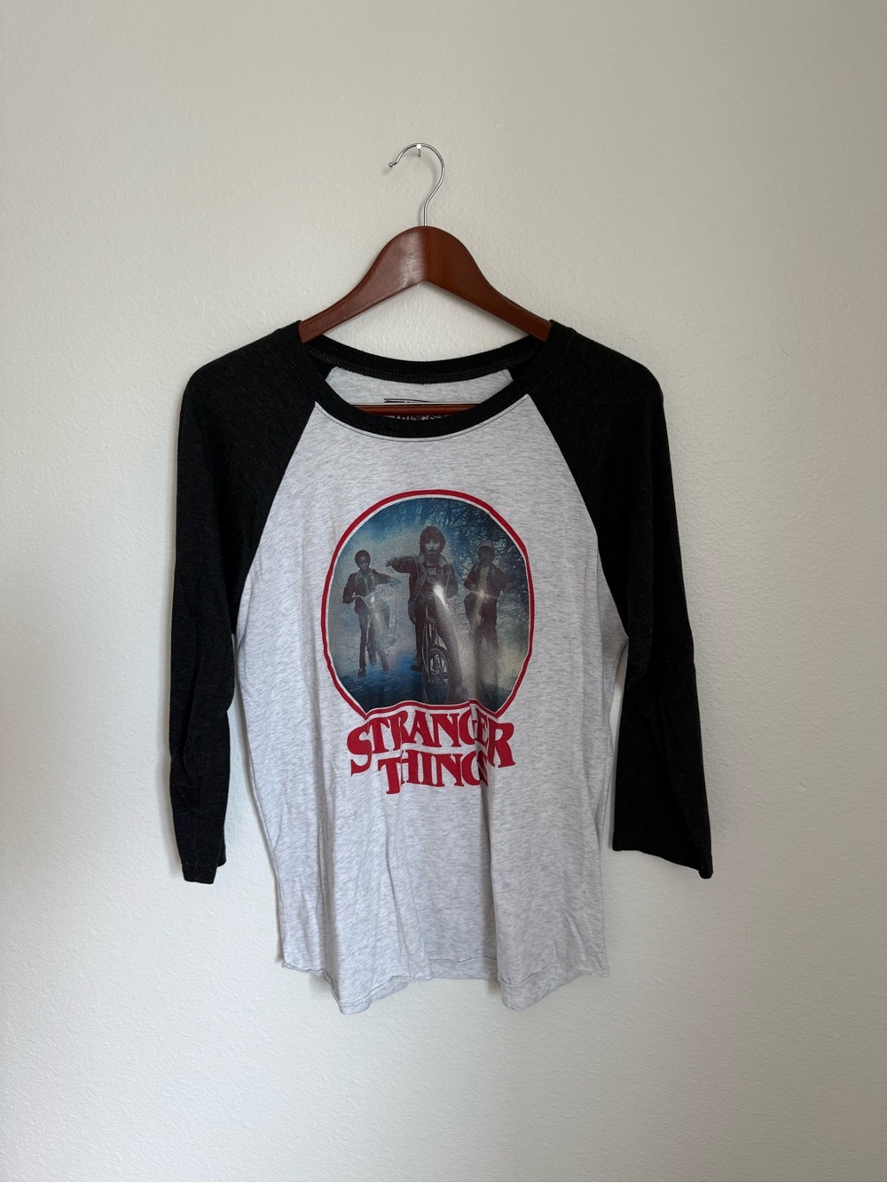 Collectible Stranger Things Raglan Tee in White & Black